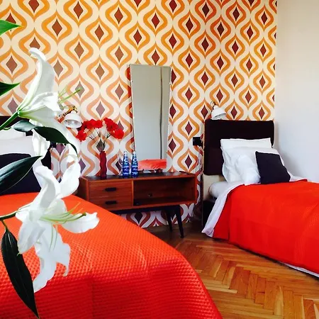 Bed & Breakfast Przystanek Mdm Varsavia